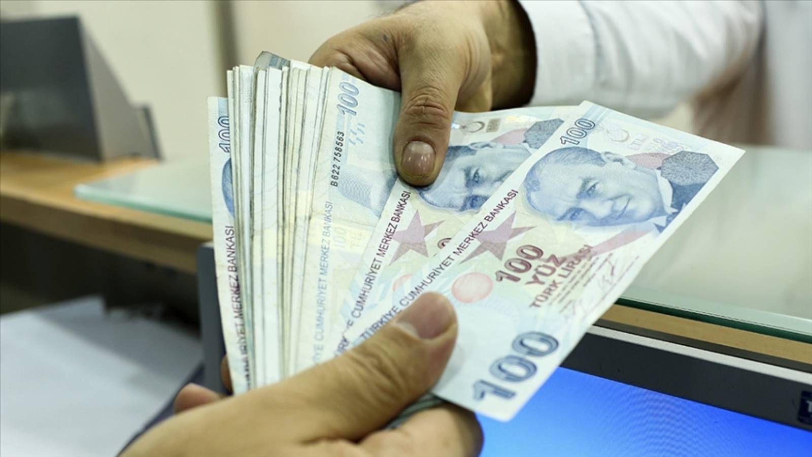 Tarih belli oldu: Çalışanların maaşından her ay yüzde 3 kesinti yapılacak