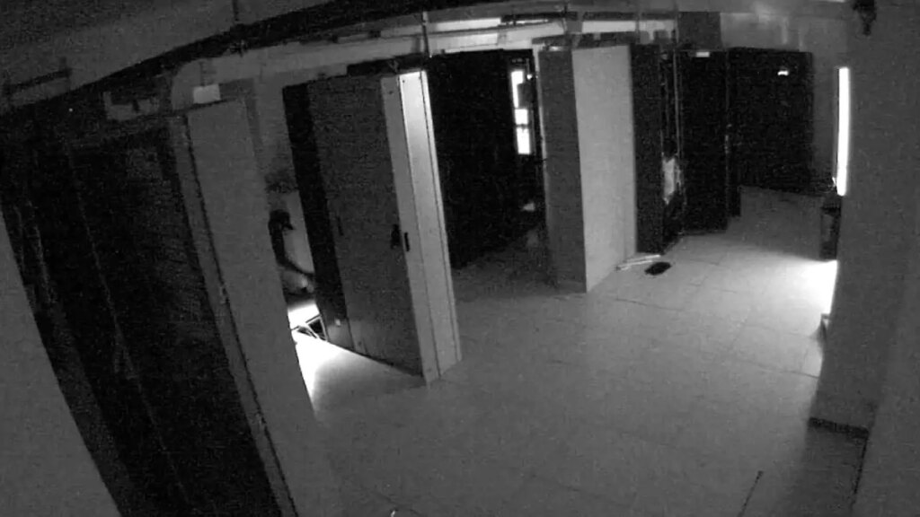 adanada gunes enerji santralinde hirsizlik m8HJttKm.jpg