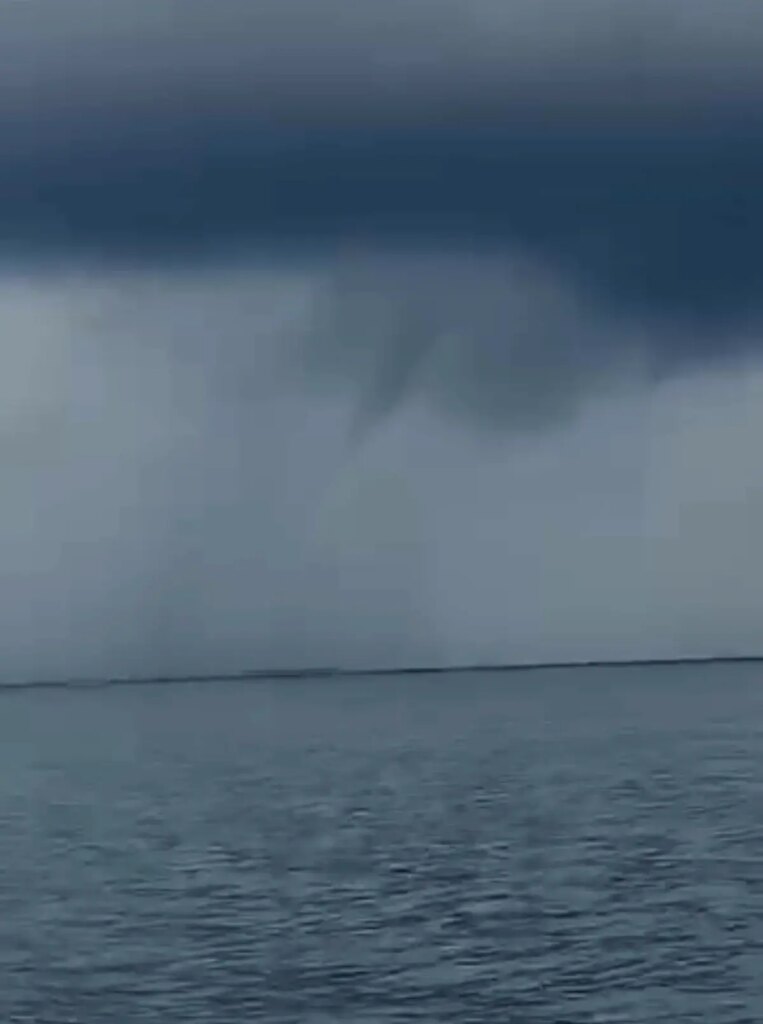 balikcilara doga surprizi hortum ve gokkusagi vxP5w1DR.jpg