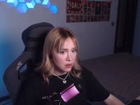 Canlı Yayında Deprem Anı canli yayinda deprem ani U2HhDukc.jpg