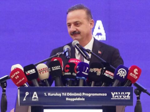 anahtar partiden sandik vurgusu OB7VYyuu.jpg