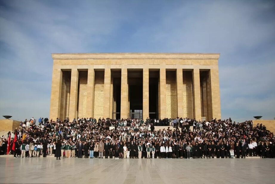 Doğa Koleji, Atatürk’ü Anmak İçin Anıtkabir’i Ziyaret Etti doga koleji ataturku anmak icin anitkabiri ziyaret etti Zg8IWk7B.jpg