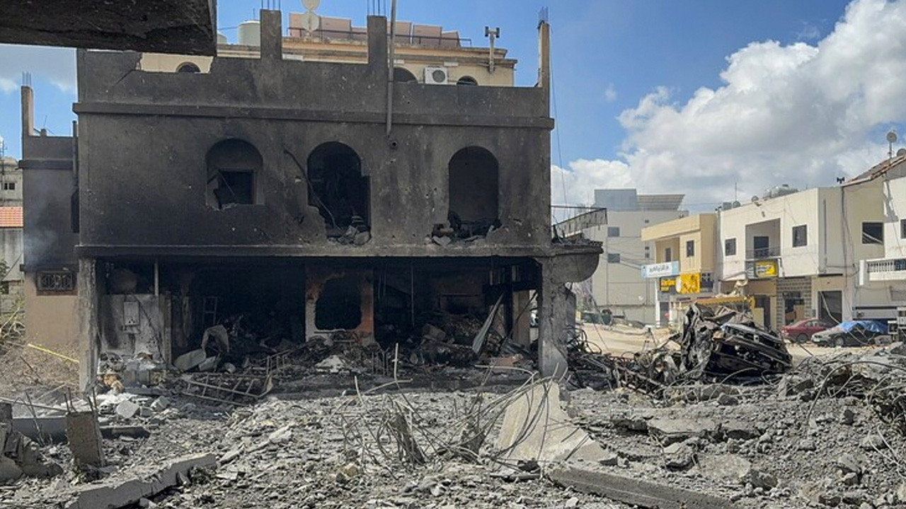 İsrail’in Lübnan’a Yönelik Saldırıları Devam Ediyor: 5 Kişi Hayatını Kaybetti