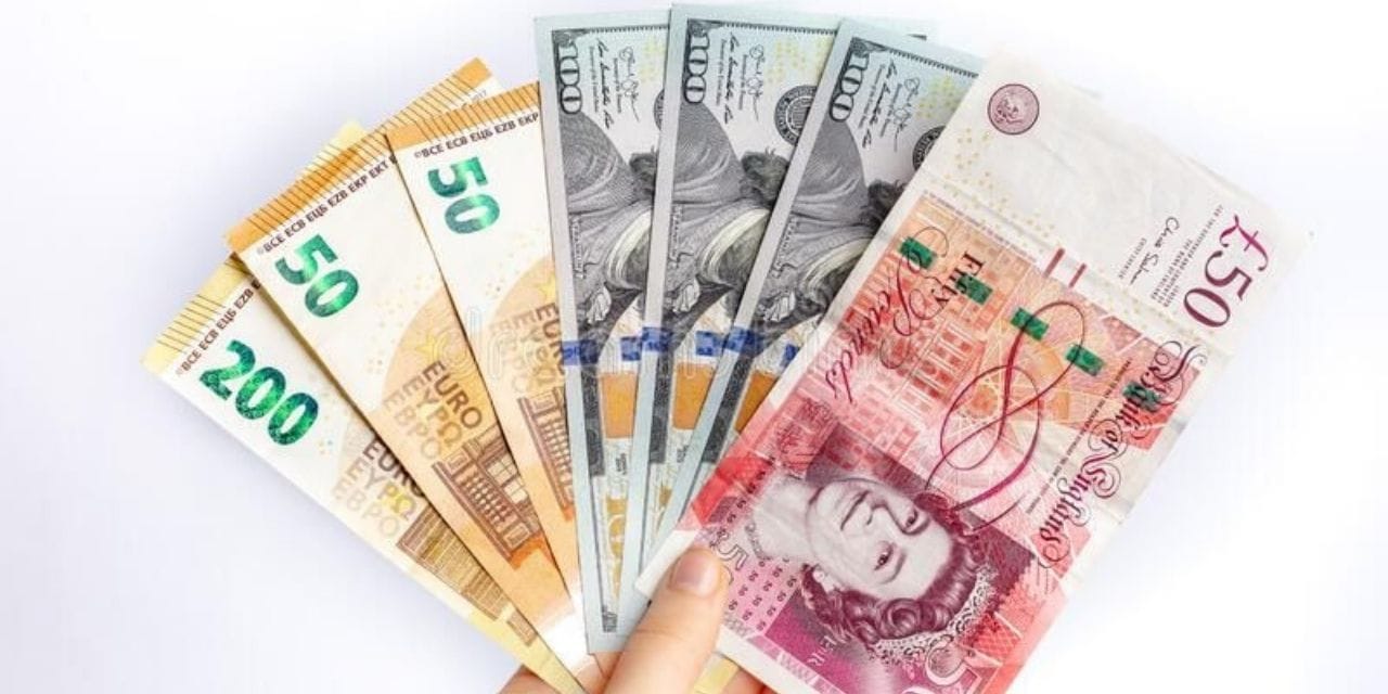 Türk Lirası Değer Kaybediyor: Döviz Kurları Yükselişte