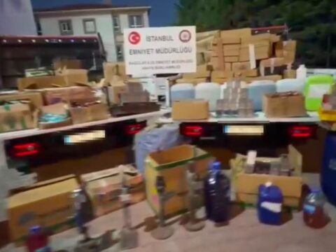 Bağcılar’da sahte parfüm imalathanesine baskın: Binlerce ürün ele geçirildi